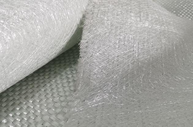 Kā tiek izgatavota stikla šķiedras pastiprināta plastmasa?