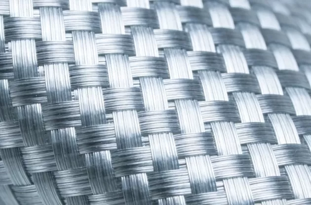 Stikla šķiedras serdes paklāji pret putu serdi pret Balsa serdi